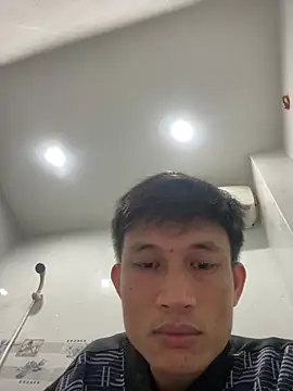 Snapshot of TienLong chatting on 01/17/26, 04:00 TienLong online show from 01/17/26, 04:00
