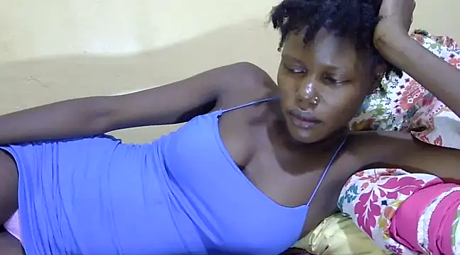 Snapshot of Slender-simple1 chatting on 03/04/25, 11:51 Slender-simple1 online show from 03/04/25, 11:51