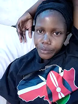 Snapshot of Slender-simple1 chatting on 09/13/25, 05:57 Slender-simple1 online show from 09/13/25, 05:57