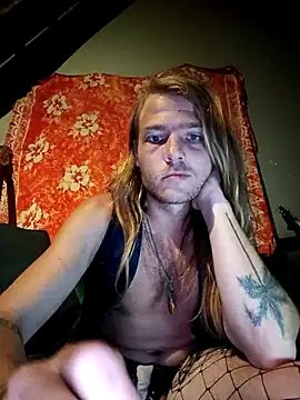 Snapshot of Salted_Playday chatting on 11/04/25, 01:38 Salted Playday online show from 11/04/25, 01:38