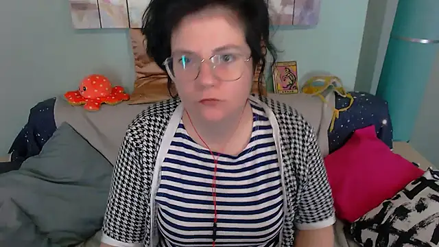 EverlyRays online show from 11/28/25, 05:21