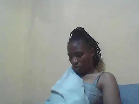 Smillie prety online show from 11/19/25, 04:23