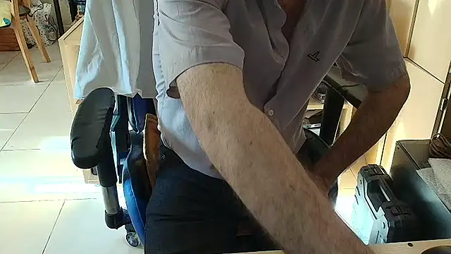 angelgarcia269 online show from 04/22/26, 11:56