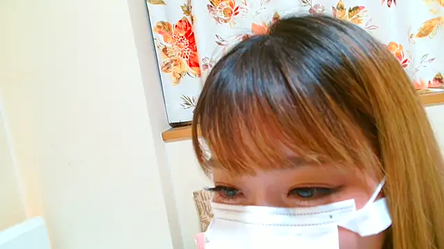 liliyRiSAcha-n online show from 12/14/24, 08:56