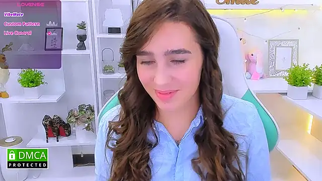  Eliizabeth  online show from 09/19/25, 09:26