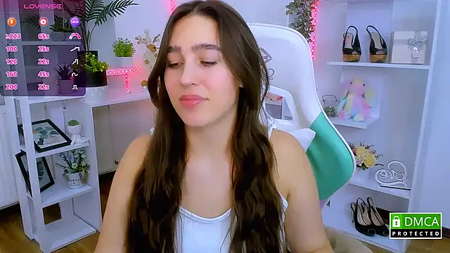  Eliizabeth  online show from 12/13/25, 09:31