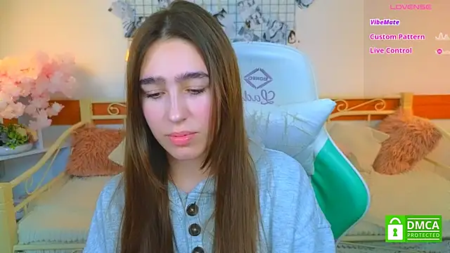  Eliizabeth  online show from 03/30/26, 10:33