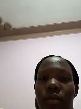 Snapshot of sweet_zara01 chatting on 01/17/25, 04:47 sweet zara01 online show from 01/17/25, 04:47