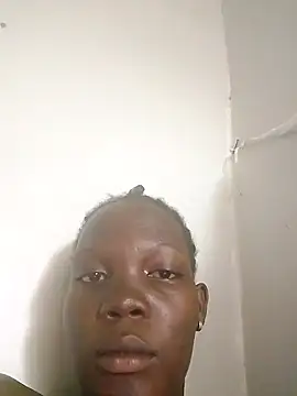 Snapshot of sweet_zara01 chatting on 03/22/25, 12:46 sweet zara01 online show from 03/22/25, 12:46