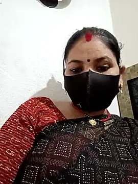 Snapshot of Riyaa-Devi chatting on 02/15/25, 05:39 Riyaa-Devi online show from 02/15/25, 05:39
