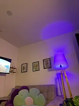 tati reyess online show from 04/16/26, 12:28