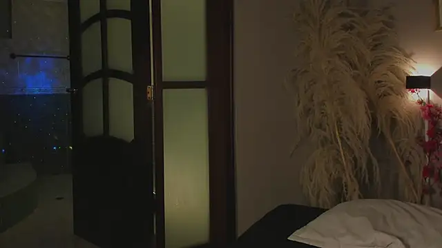 lua ferch   online show from 02/06/25, 12:26