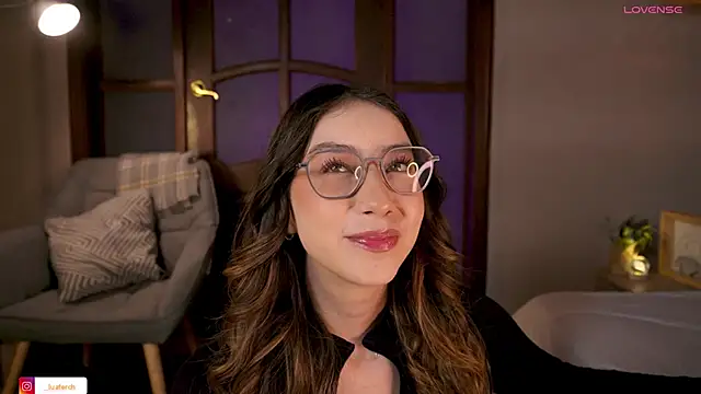 lua ferch   online show from 09/18/25, 12:51