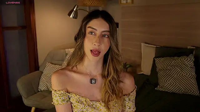 lua ferch   online show from 02/10/26, 12:53