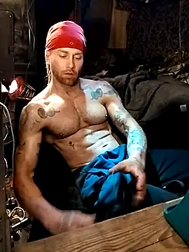 Snapshot of JaxxxRiott chatting on 02/13/25, 05:48 JaxxxRiott online show from 02/13/25, 05:48