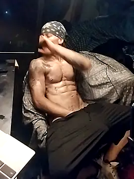 Snapshot of JaxxxRiott chatting on 03/16/25, 02:32 JaxxxRiott online show from 03/16/25, 02:32