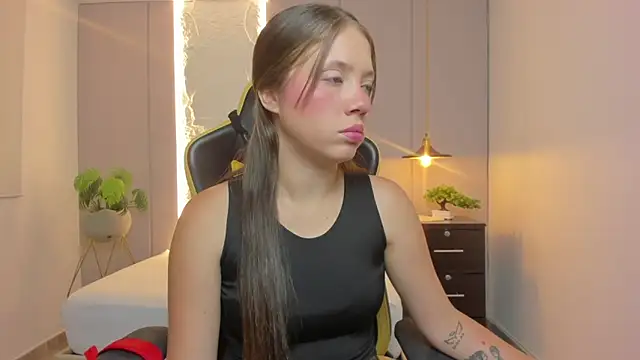 nataly rodri online show from 03/15/26, 02:06