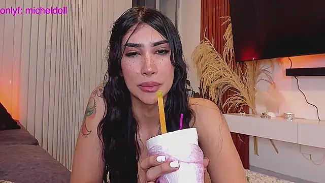 Snapshot of GarciaMilu chatting on 06/09/26, 03:18 GarciaMilu online show from 06/09/26, 03:18