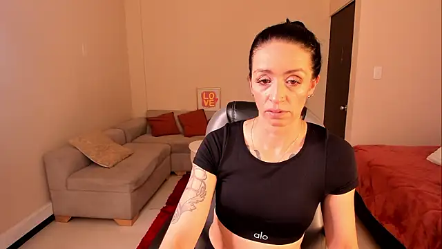 Kristen Garner online show from 03/20/26, 08:25