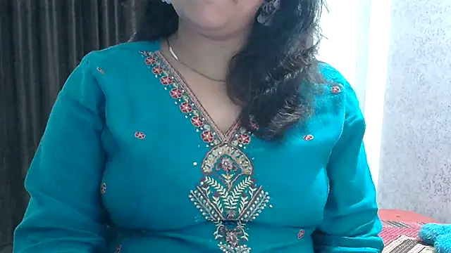 Maria 55 online show from 04/17/26, 05:43