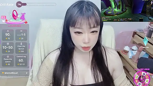 Snapshot of z23002 chatting on 10/10/25, 12:48 z23002 online show from 10/10/25, 12:48