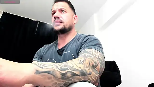 musclemonster31 online show from 11/30/25, 10:25