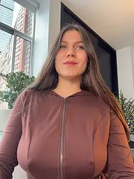 AmelieLaurent  online show from 05/16/26, 05:12