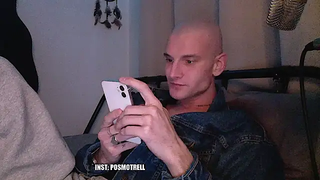 Snapshot of ETHAN_MOORE chatting on 03/15/26, 03:40 ETHAN MOORE online show from 03/15/26, 03:40