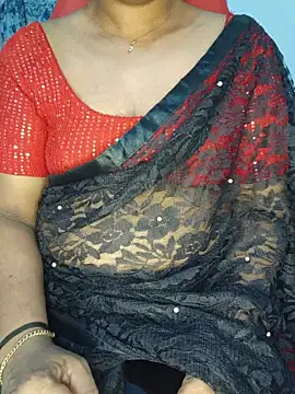 Snapshot of Malluivaniya chatting on 06/28/26, 05:30 Malluivaniya online show from 06/28/26, 05:30