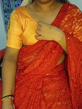 Snapshot of Malluivaniya chatting on 07/07/26, 06:16 Malluivaniya online show from 07/07/26, 06:16