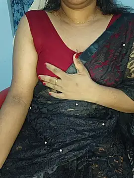 Snapshot of Malluivaniya chatting on 07/15/26, 06:18 Malluivaniya online show from 07/15/26, 06:18