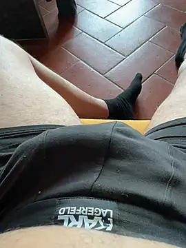 Snapshot of jacky4501 chatting on 06/17/26, 11:23 jacky4501 online show from 06/17/26, 11:23