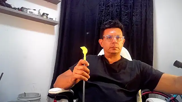 pedropicapi online show from 04/24/26, 03:42