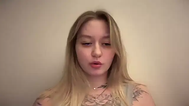 Snapshot of Isabel-Bailey chatting on 12/13/24, 08:58 Isabel-Bailey online show from 12/13/24, 08:58