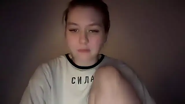 Snapshot of Isabel-Bailey chatting on 12/21/24, 11:24 Isabel-Bailey online show from 12/21/24, 11:24