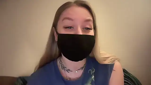 Snapshot of Isabel-Bailey chatting on 01/05/25, 10:08 Isabel-Bailey online show from 01/05/25, 10:08