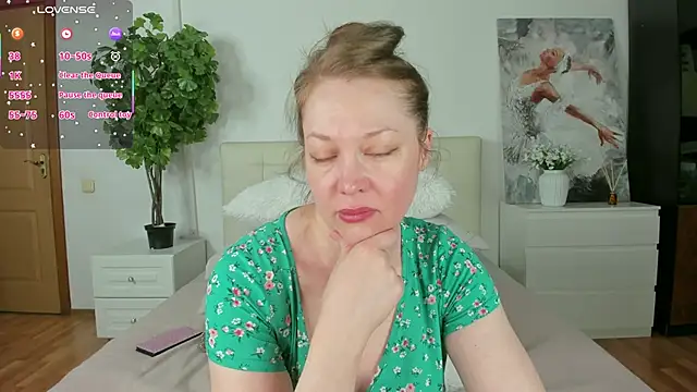 CutieGinger online show from 04/08/26, 06:24