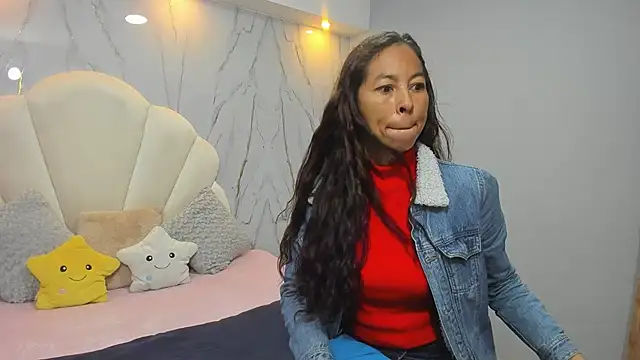 Rosalinda Cortez online show from 12/19/24, 01:07