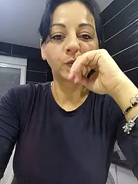 Snapshot of bruneta_sexy23 chatting on 12/13/24, 05:05 bruneta sexy23 online show from 12/13/24, 05:05