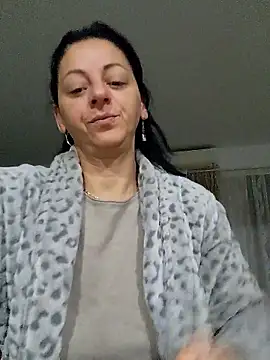 bruneta sexy23 online show from 01/09/26, 04:15