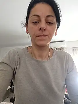 bruneta sexy23 online show from 01/11/26, 09:58