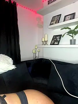 Snapshot of MissyLeeX chatting on 12/07/24, 04:36 MissyLeeX online show from 12/07/24, 04:36