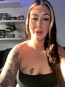 Snapshot of MissyLeeX chatting on 10/05/25, 08:45 MissyLeeX online show from 10/05/25, 08:45