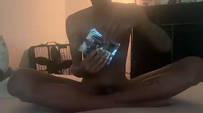 ITSONLYKENNY online show from 02/19/25, 10:23