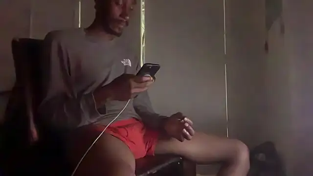 ITSONLYKENNY online show from 09/19/25, 03:41