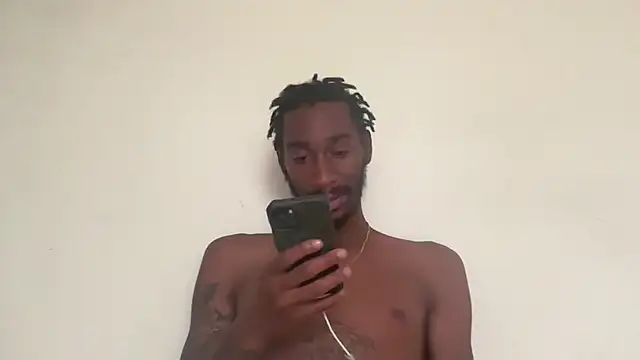 ITSONLYKENNY online show from 09/30/25, 01:38