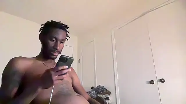 ITSONLYKENNY online show from 10/02/25, 06:20