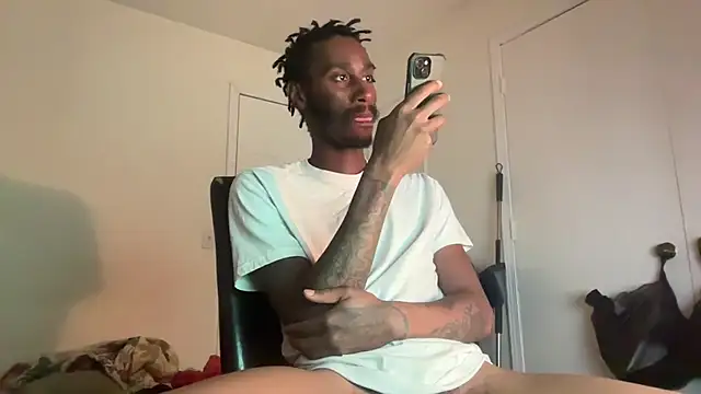 ITSONLYKENNY online show from 10/07/25, 05:48