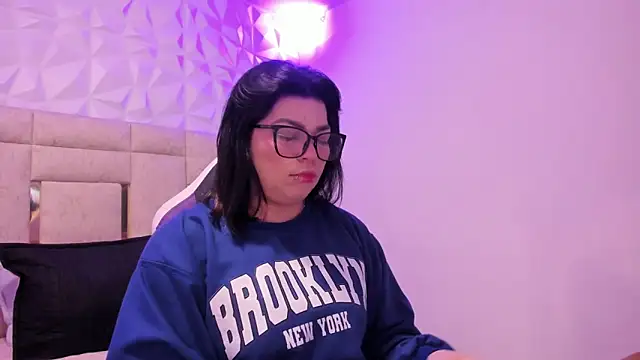 PauletteJ online show from 02/16/26, 12:01