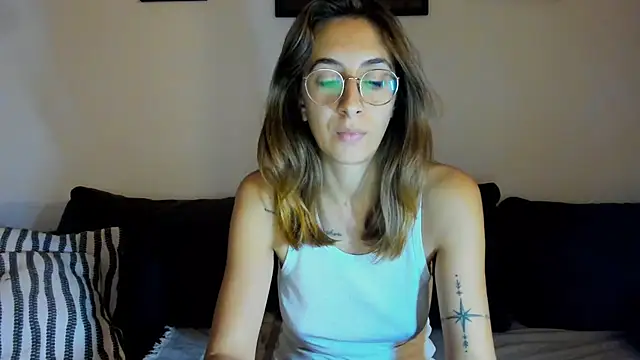 DesireMore90 online show from 10/10/25, 09:03